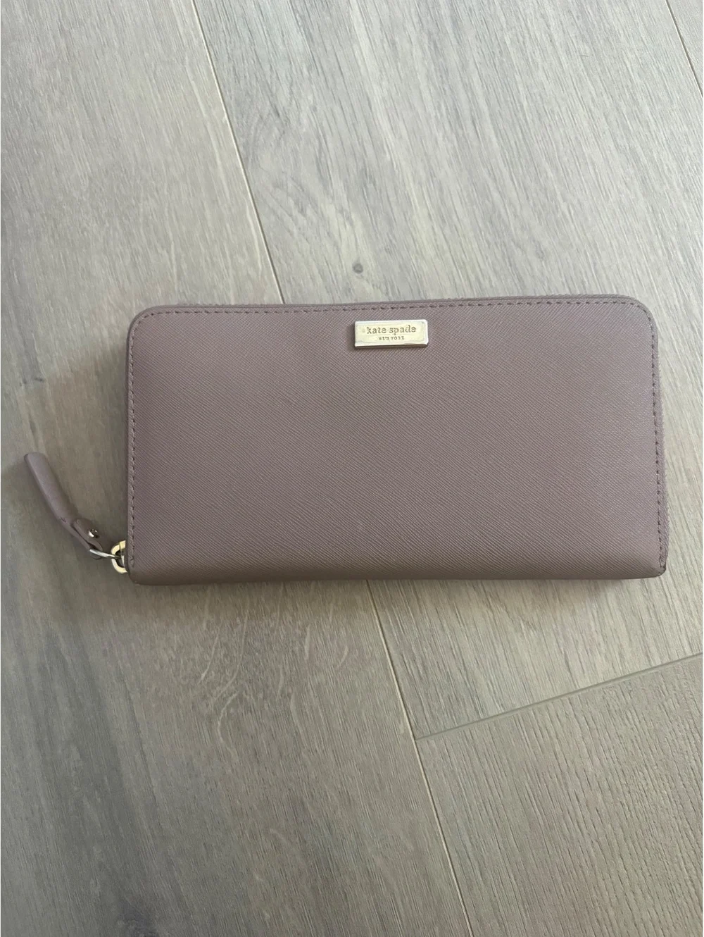Kate Spade New York Zip-Around Leather Wallet in Dusty Mauve